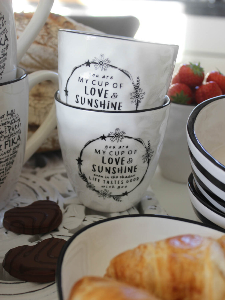 Mugg Cup of Love från Majas lyktor säljs till förmån för Barncancerfonden